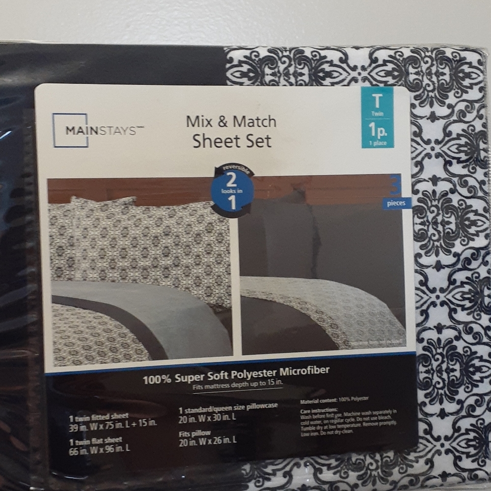 NWT - Black and White 3 Piece Mix and Match Twin Sheet Set